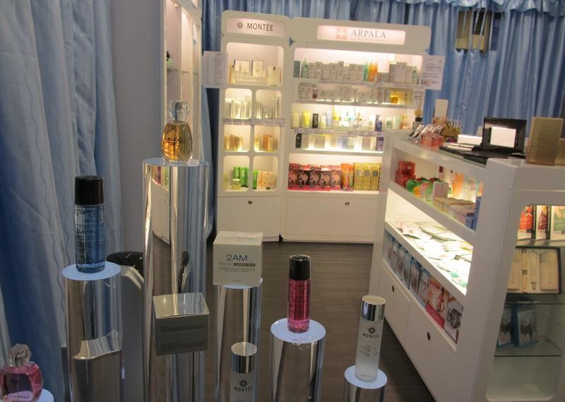 化妆品店装修